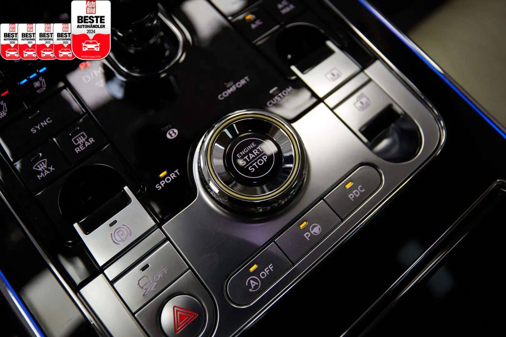 Flying Spur V8 FIRST EDITION MULLINER ROTATING-D