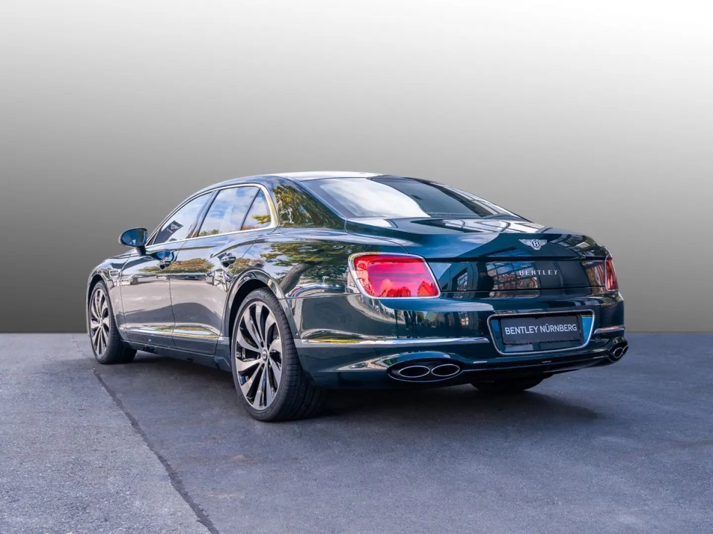Flying Spur V8   Bentley Nürnberg