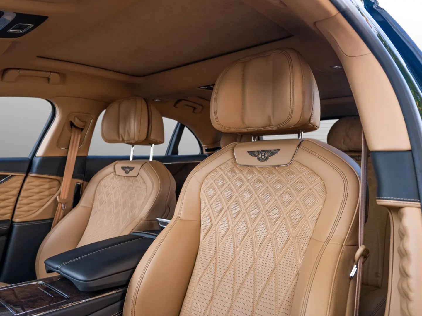 Flying Spur V8   Bentley Nürnberg