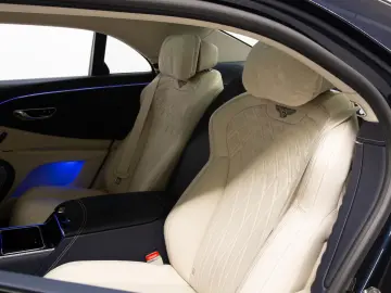 Flying Spur 4.0 V8 TOURING SPEC   B&O   COMFORT
