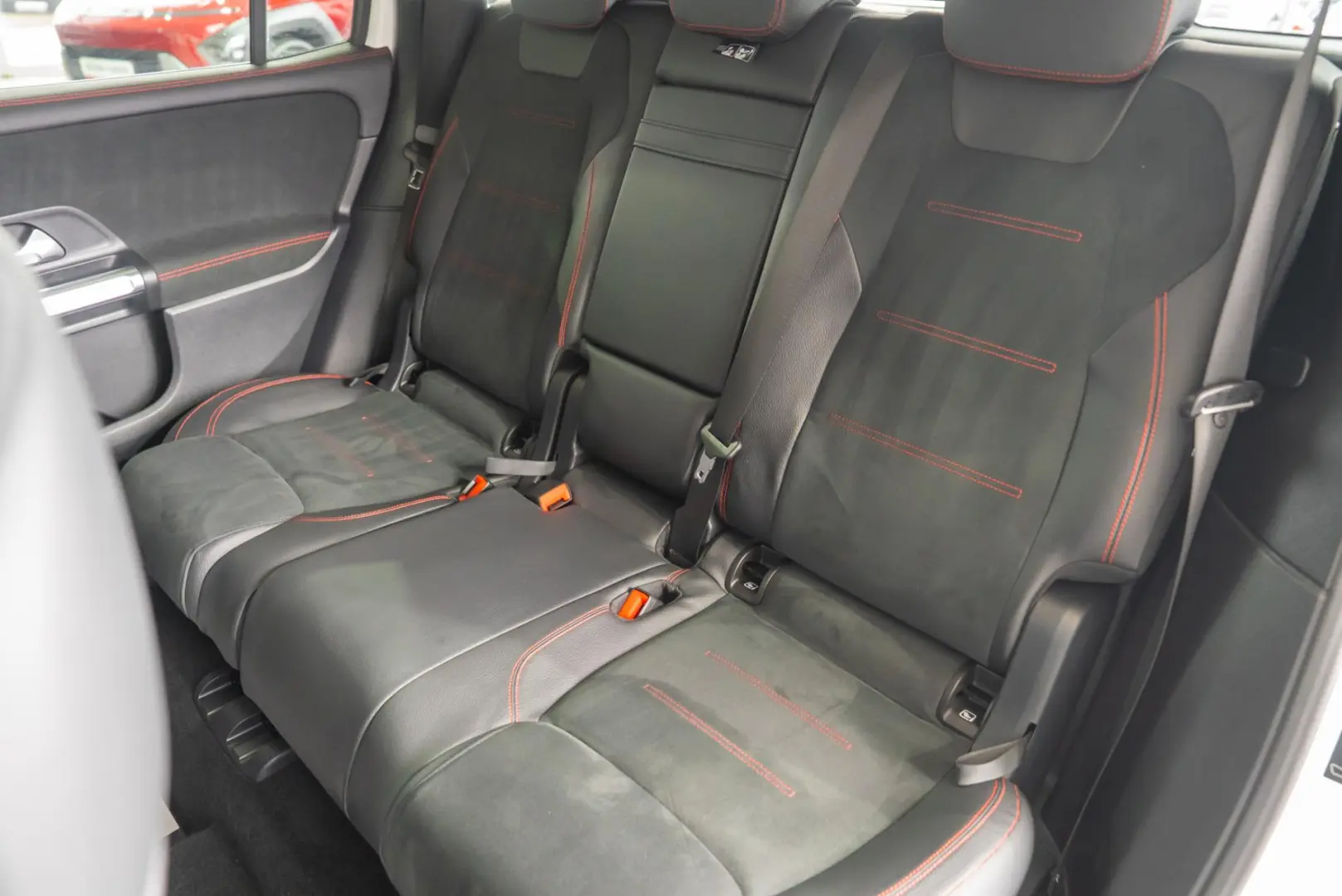 Mercedes-Benz GLB 200D 4MATIC