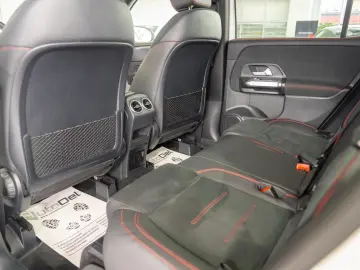 Mercedes-Benz GLB 200D 4MATIC