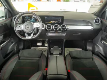 Mercedes-Benz GLB 200D 4MATIC