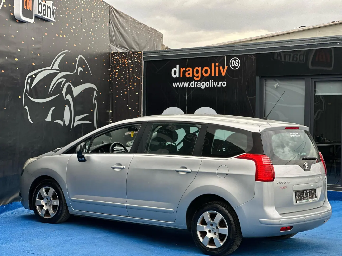 Peugeot 5008