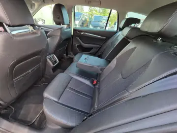 Skoda Octavia Combi 2.0 TDI DSG Style