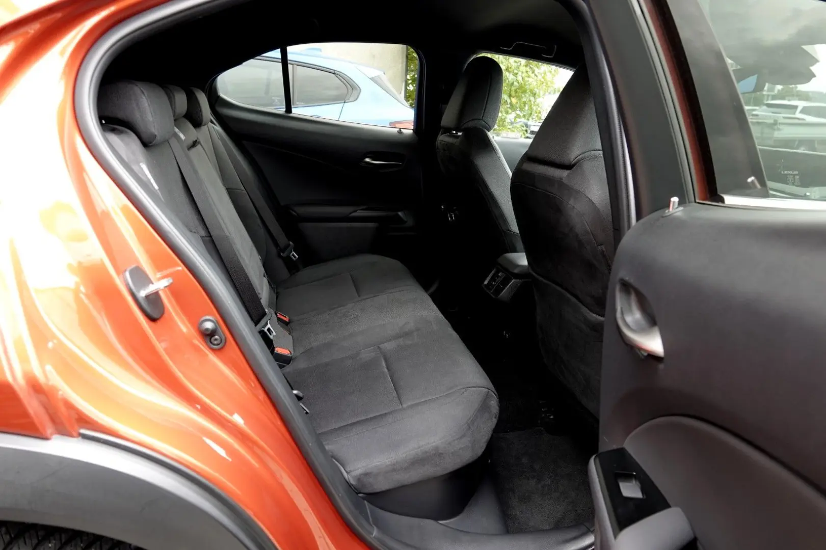 UX 250h  GARANTIE  KAMERA  AHK