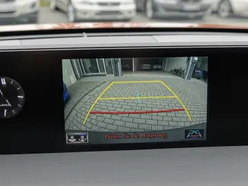 UX 250h  GARANTIE  KAMERA  AHK