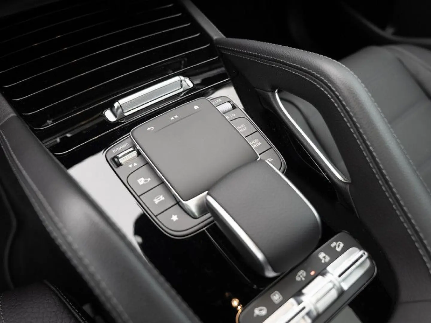 Mercedes Benz - GLS 450 d 4M AMG