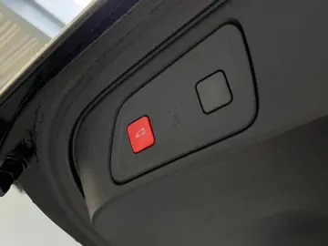 C5 AIRCROSS SHINE PT 130 EAT 8