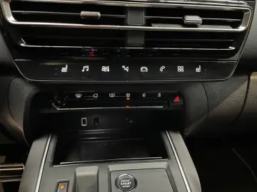 C5 AIRCROSS SHINE PT 130 EAT 8