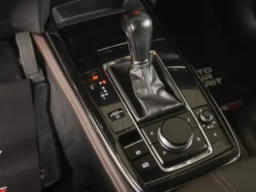 MAZDA CX30