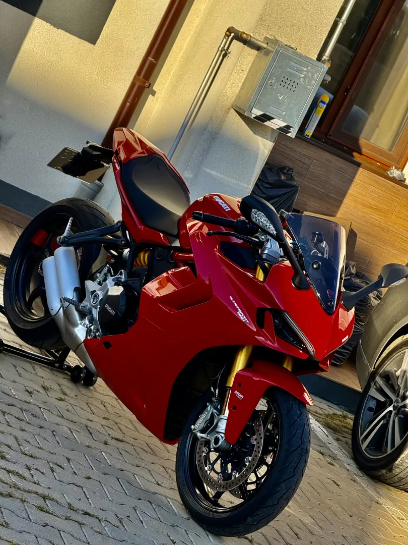 Ducati 950S