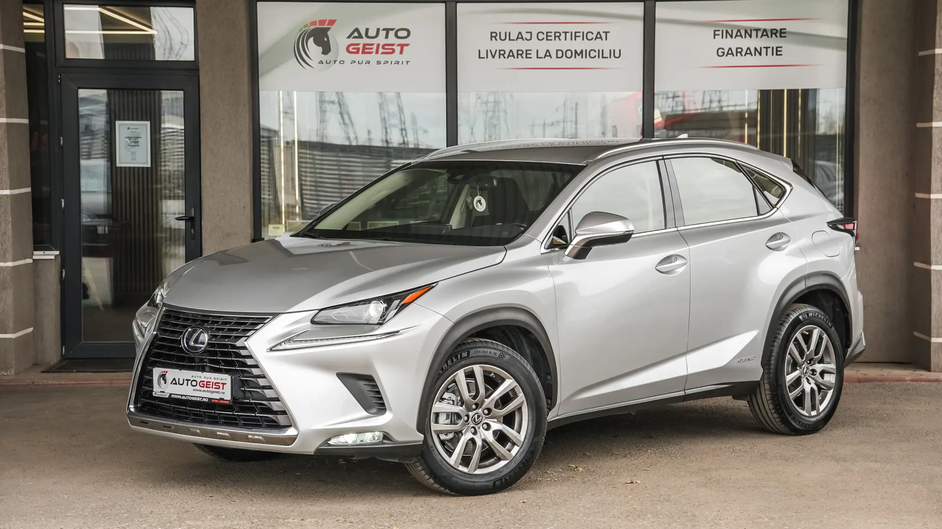 LEXUS NX 300H 2.5