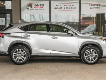 LEXUS NX 300H 2.5
