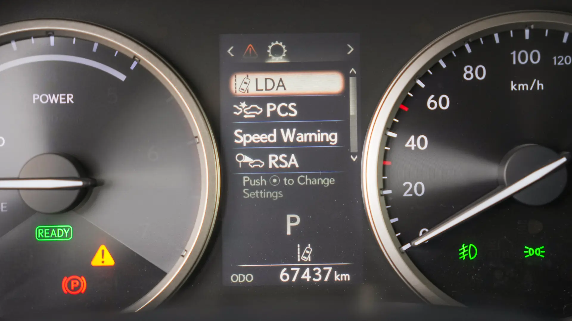 LEXUS NX 300H 2.5