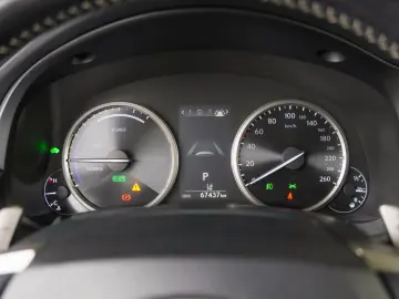 LEXUS NX 300H 2.5