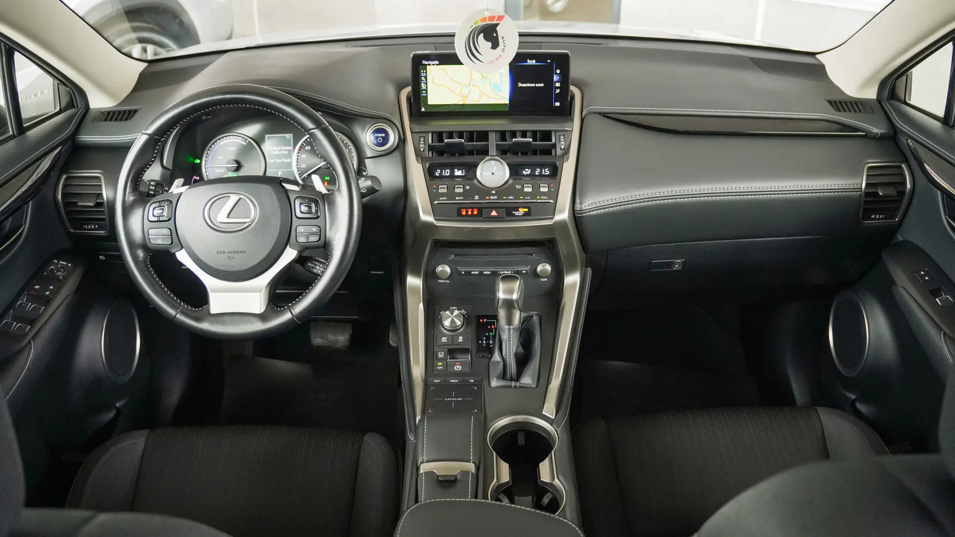 LEXUS NX 300H 2.5