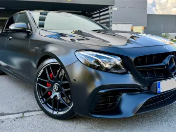 Mercedes-Benz E 63 AMG