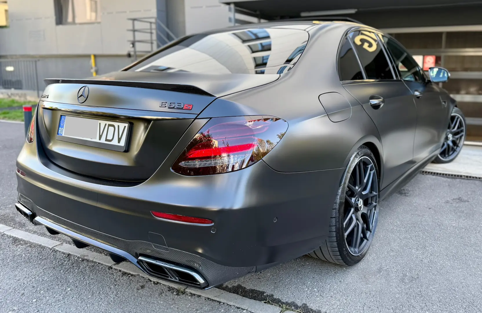 Mercedes-Benz E 63 AMG