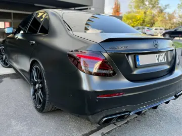 Mercedes-Benz E 63 AMG