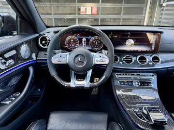 Mercedes-Benz E 63 AMG