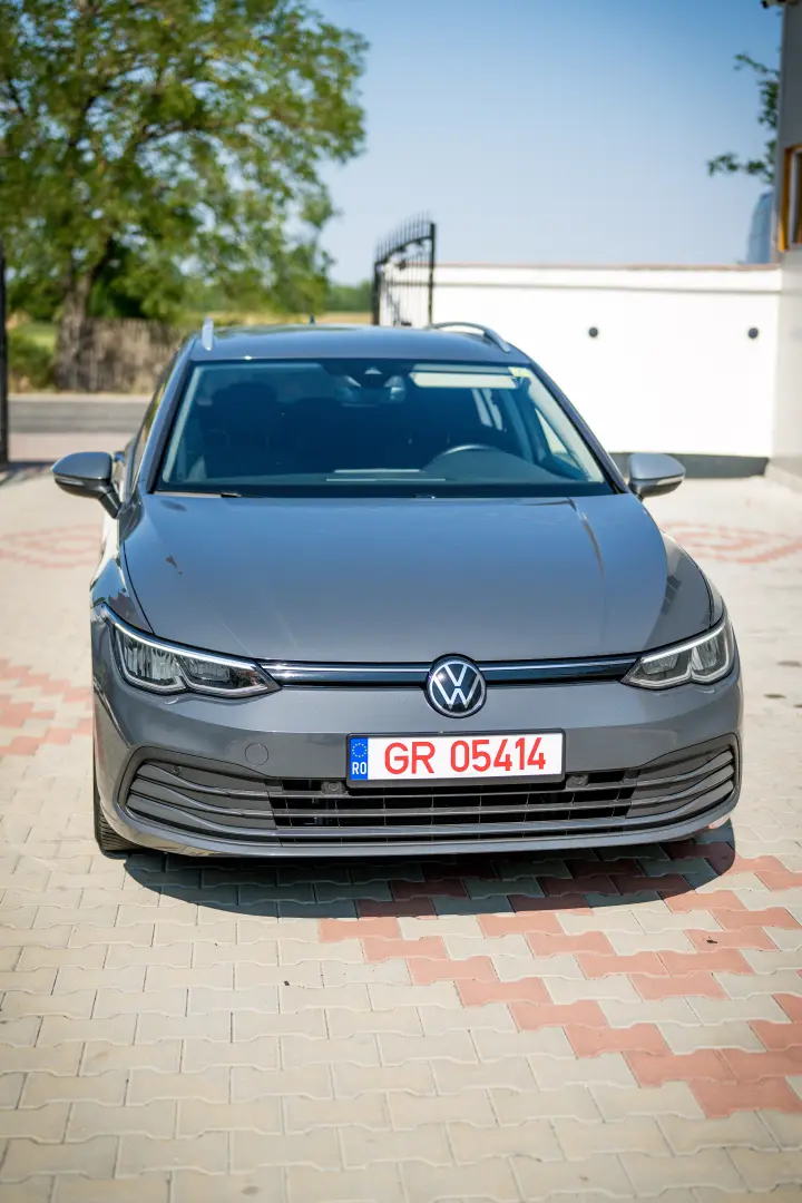 Volkswagen Golf Variant 1.0 TSI Life - Benzina - Manual