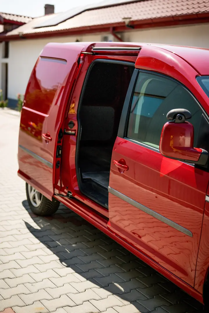 Volkswagen Caddy Maxi 2.0 TDI Highline - Diesel - Manual