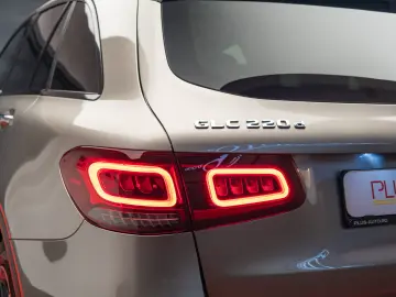 Mercedes-Benz GLC 220 d 4Matic