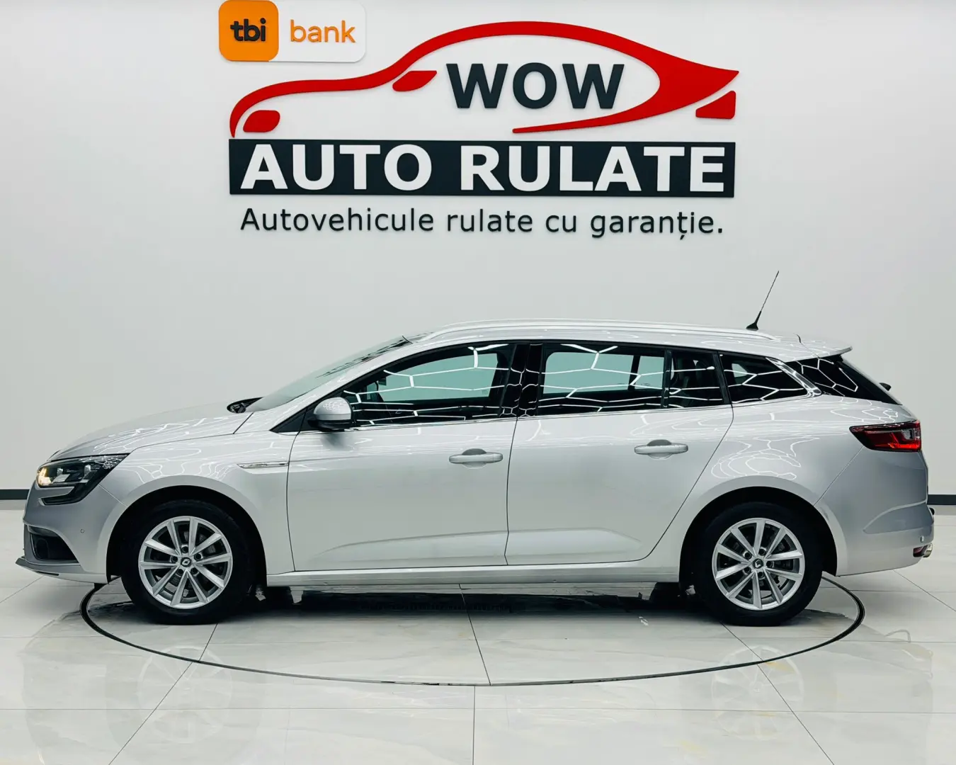 RENAULT MEGANE ENERGY 2017 1.2I E6