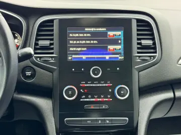 RENAULT MEGANE ENERGY 2017 1.2I E6