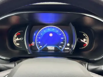 RENAULT MEGANE ENERGY 2017 1.2I E6