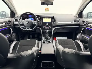 RENAULT MEGANE ENERGY 2017 1.2I E6