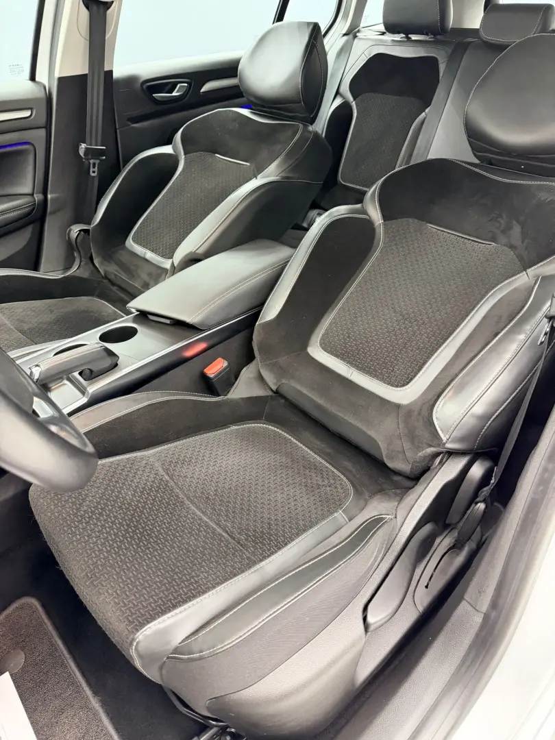 RENAULT MEGANE ENERGY 2017 1.2I E6