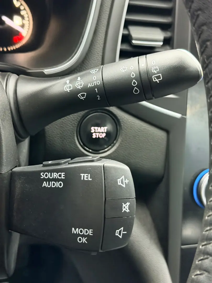 RENAULT MEGANE ENERGY 2017 1.2I E6