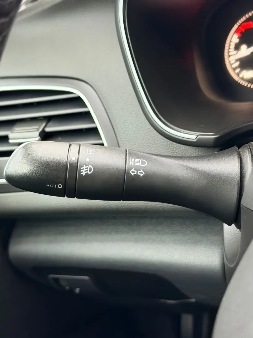 RENAULT MEGANE ENERGY 2017 1.2I E6