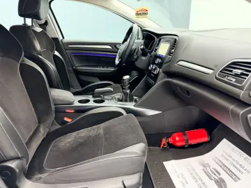 RENAULT MEGANE ENERGY 2017 1.2I E6