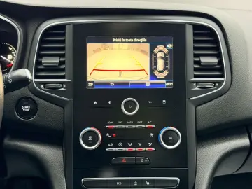 RENAULT MEGANE ENERGY 2017 1.2I E6