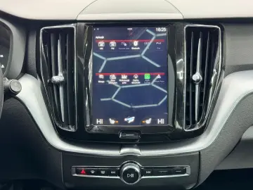 VOLVO XC60 2018 2.0I E6
