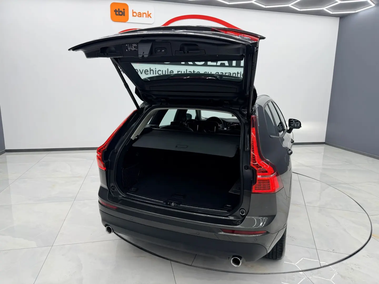 VOLVO XC60 2018 2.0I E6