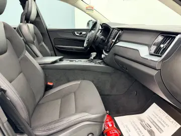 VOLVO XC60 2018 2.0I E6