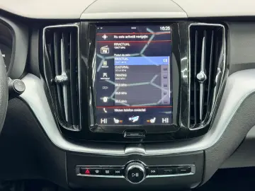 VOLVO XC60 2018 2.0I E6
