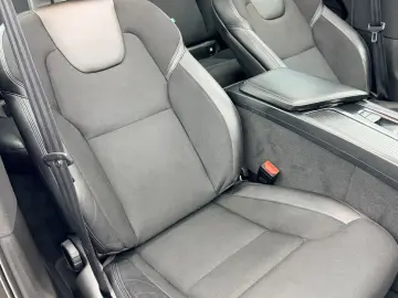 VOLVO XC60 2018 2.0I E6