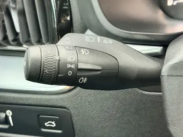 VOLVO XC60 2018 2.0I E6