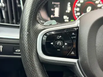VOLVO XC60 2018 2.0I E6