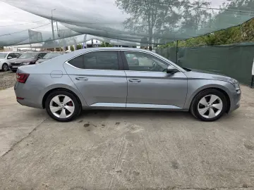 Skoda Superb 2.0 TDI Style