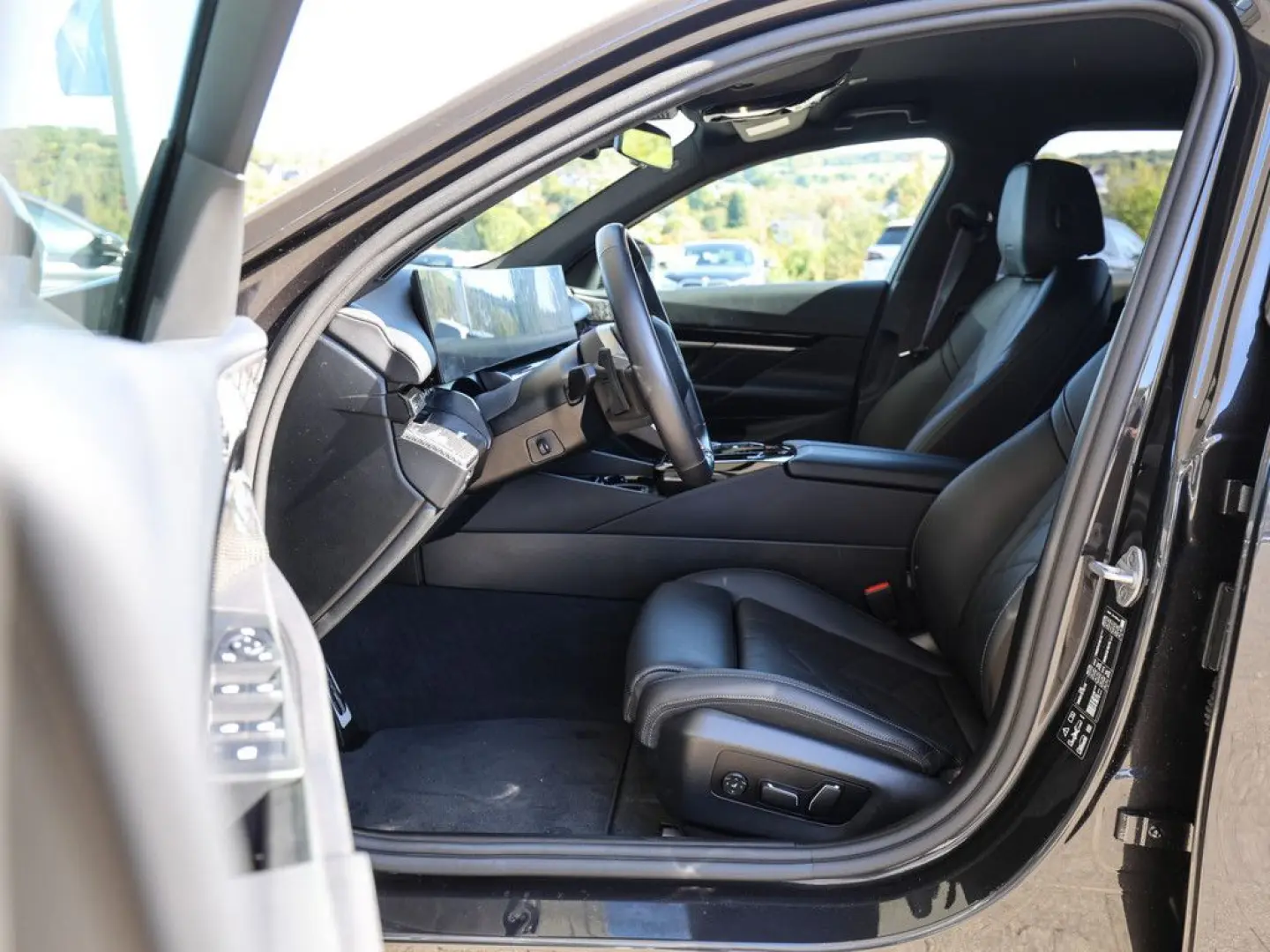 540d Touring xDrive M-Sport Pro STANDHZ AHK B&W