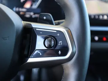 540d Touring xDrive M-Sport Pro STANDHZ AHK B&W