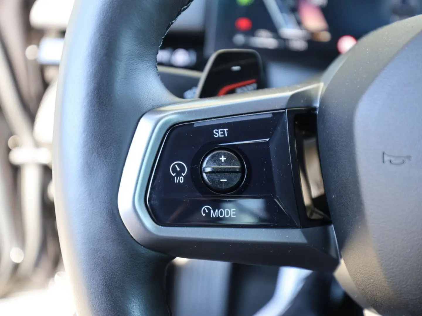 540d Touring xDrive M-Sport Pro STANDHZ AHK B&W