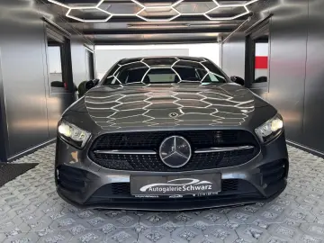 A 180d 8G AMG NIGHT AUGR KAM DAB SOUND TOTW AMBT