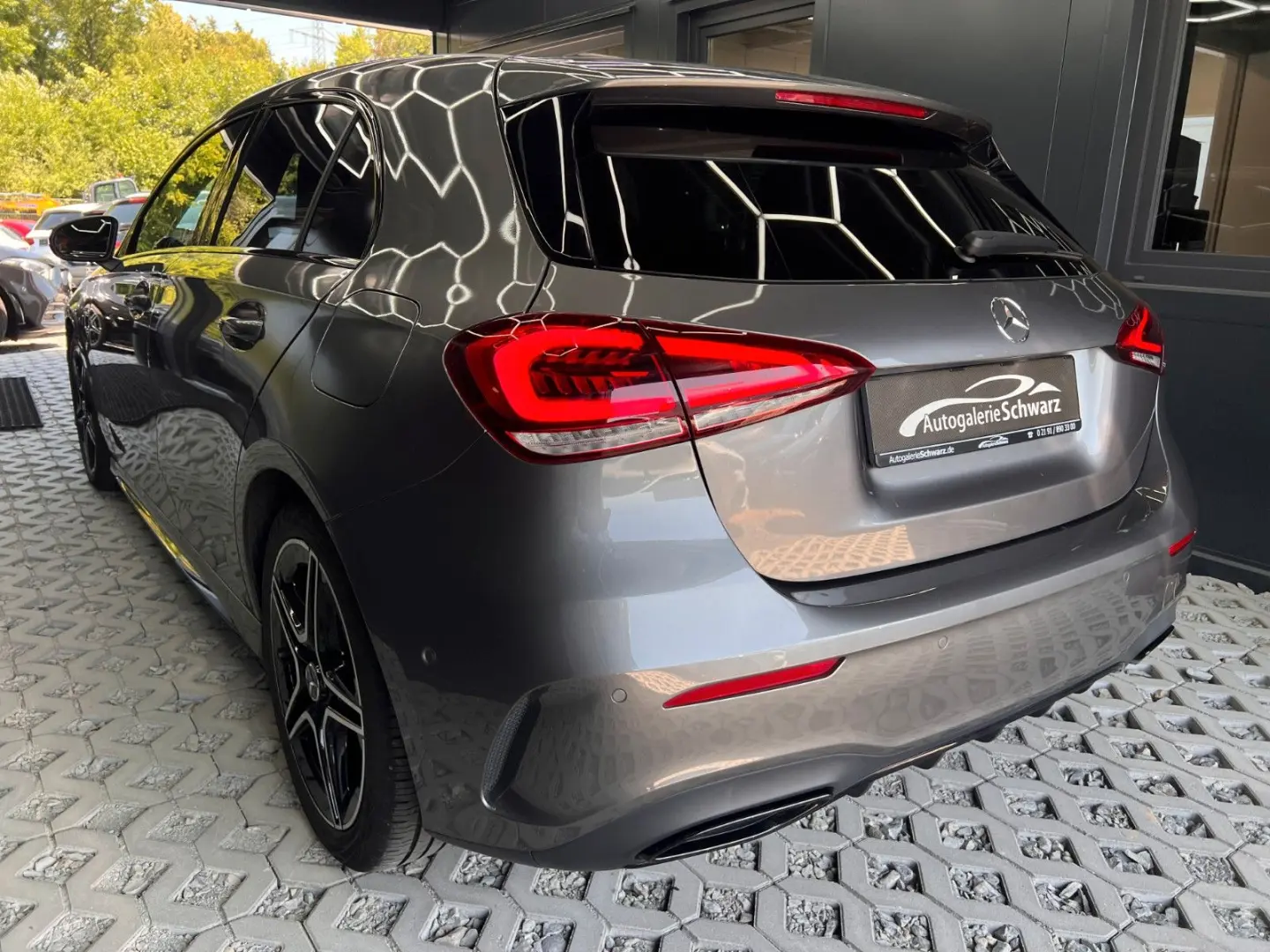 A 180d 8G AMG NIGHT AUGR KAM DAB SOUND TOTW AMBT